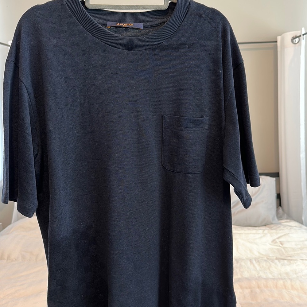 Louis Vuitton tee shirt xl blue purchased by me at LV Boca
